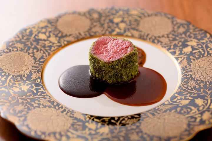 Dining 23 of 25