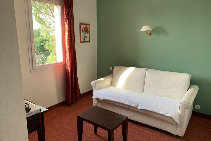 Room 12 of 47
