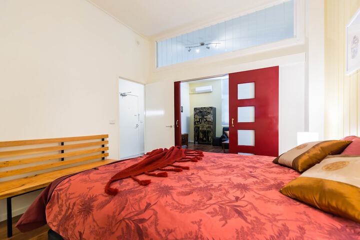 Room 2 of 20