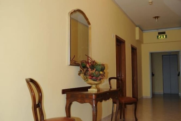Ballroom/Hall 49 of 54