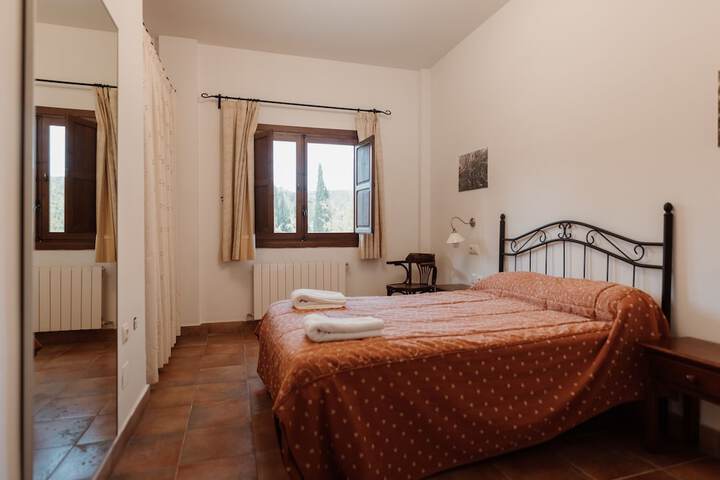 Room 4 of 30
