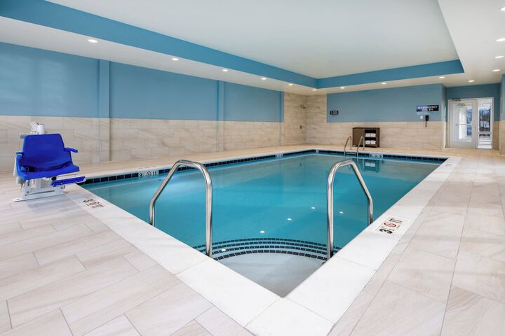 Pool 27 of 45