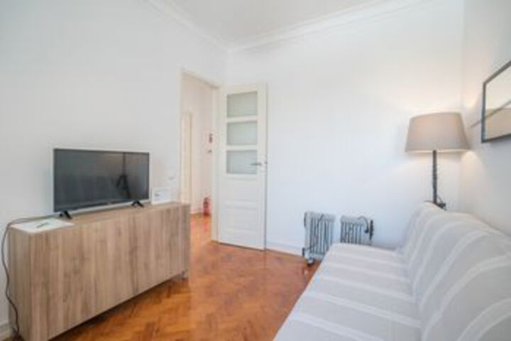 Room 42 of 147