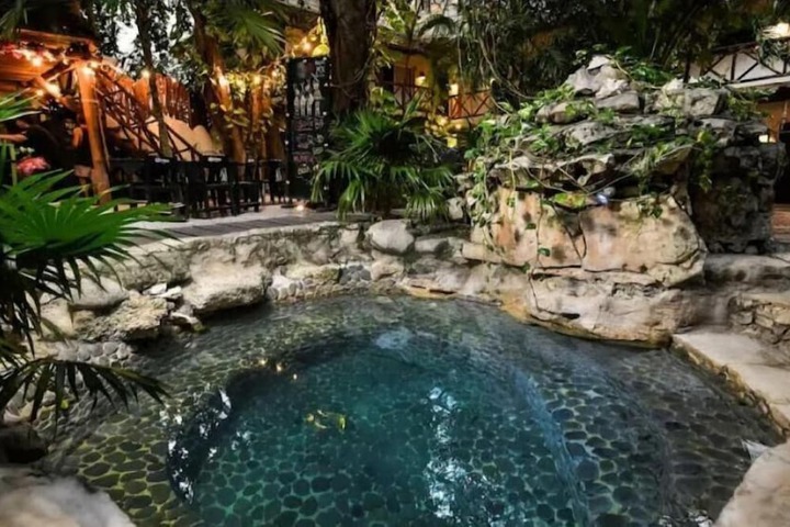 TREBOL HOTEL in Playa del Carmen