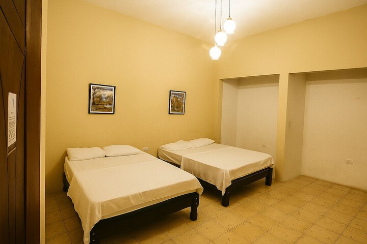 Room 10 of 36