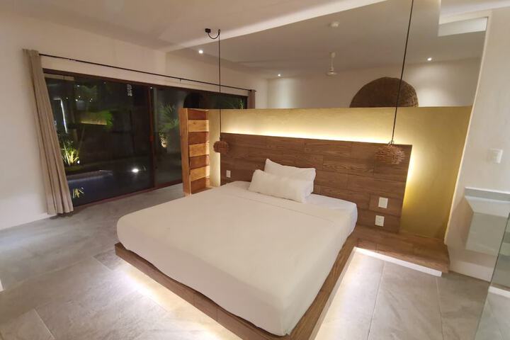 Room 15 of 154