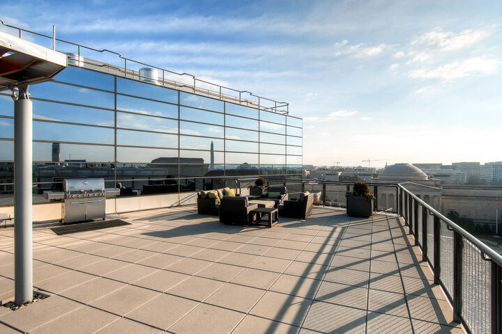 Sundeck 60 of 64