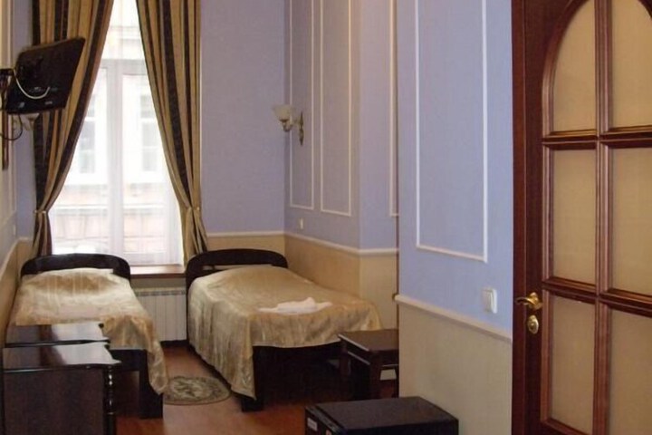 Room 15 of 61