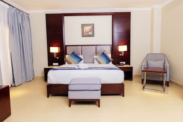 Room 11 of 51