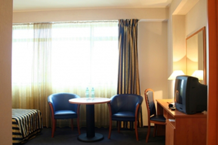 Class Hotel