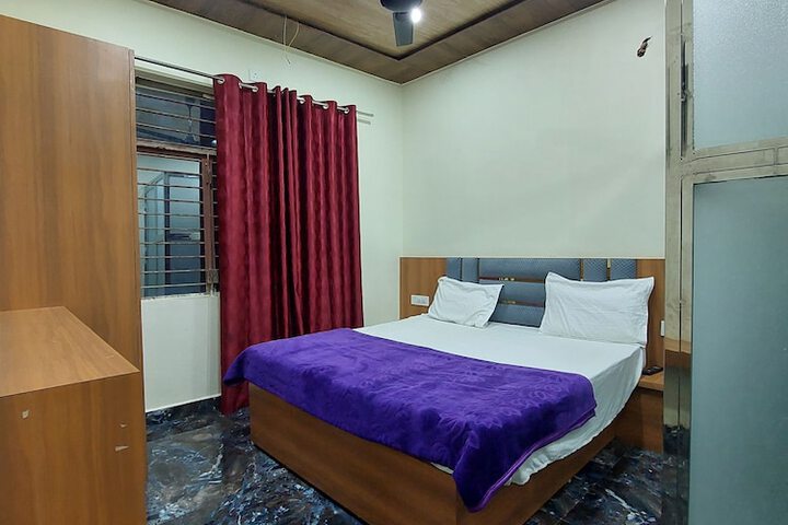 Room 16 of 25