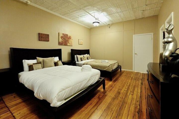Room 65 of 324
