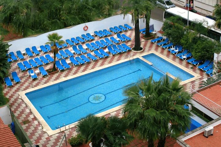 Pool Hotel