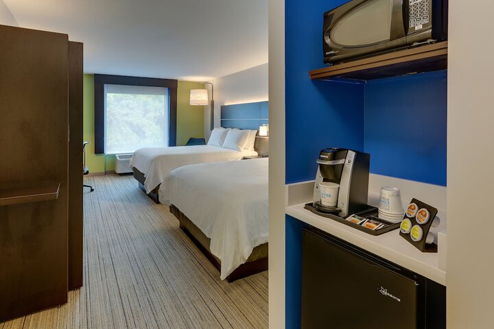 2 Double Beds (9 of 9)
