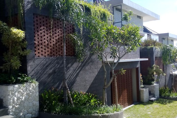 Property Grounds 19 of 30