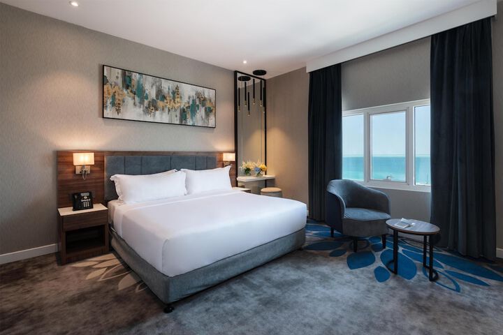 Room 44 of 112