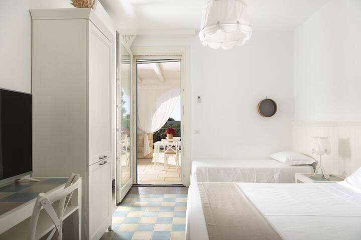 Room 15 of 105