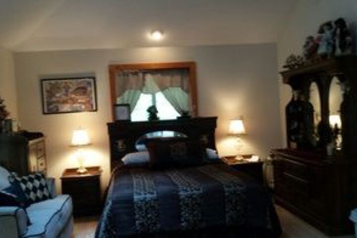 Room 15 of 28