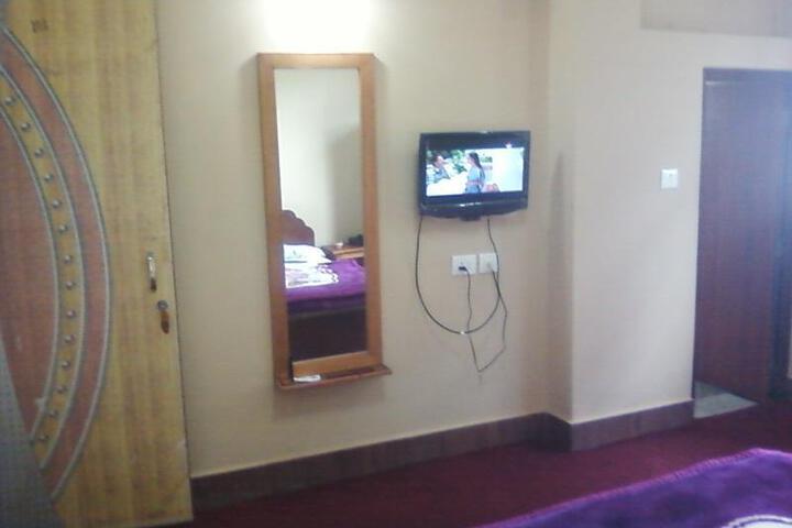 Room 3 of 6