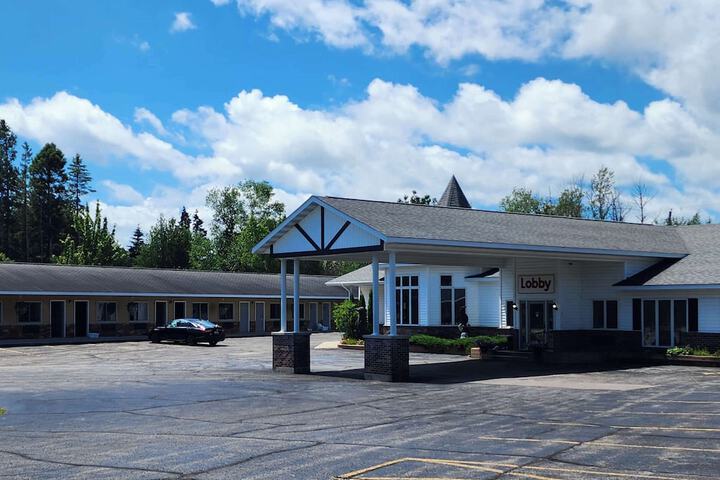Hotel 78 of 80