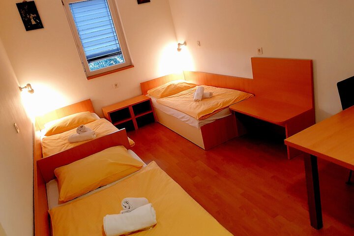 Room 19 of 57