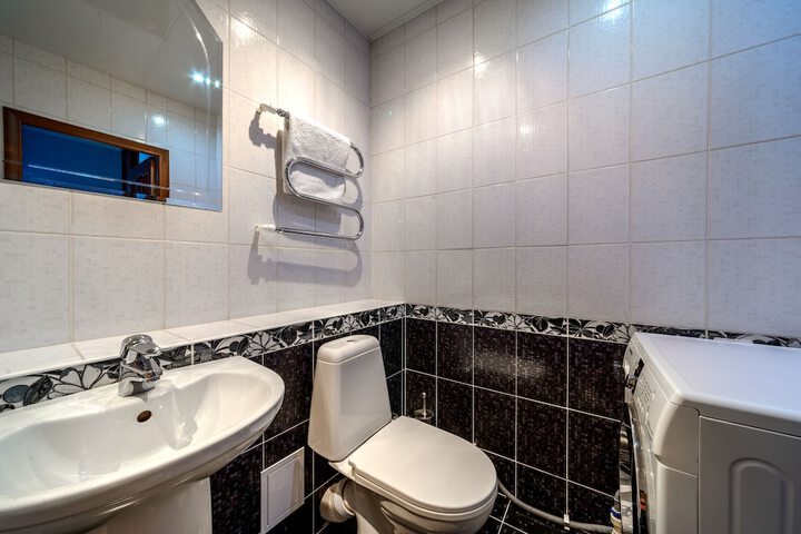 Room 33 of 39