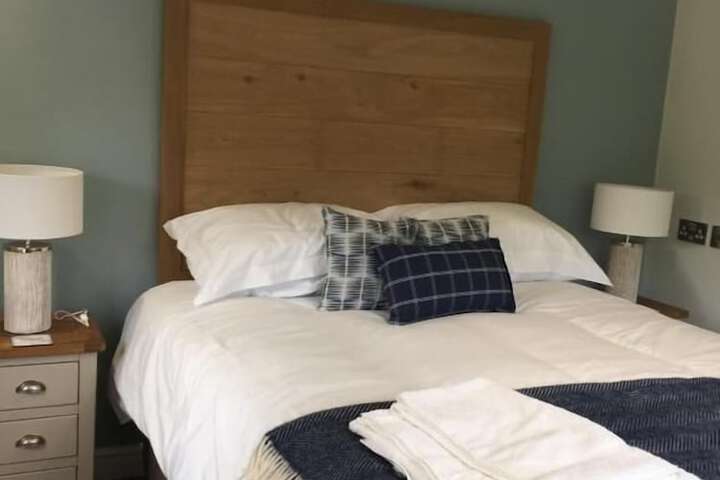 Room 2 of 11