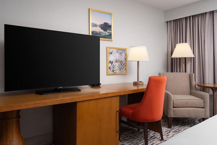 Room 8 of 40