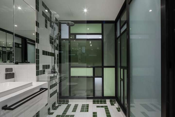 Room 42 of 63