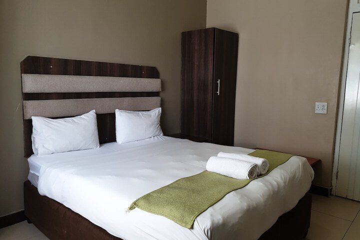 Room 14 of 69