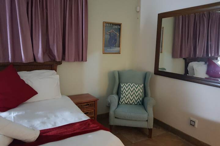Room 19 of 52