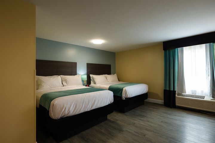 1 Queen Bed (8 of 26)