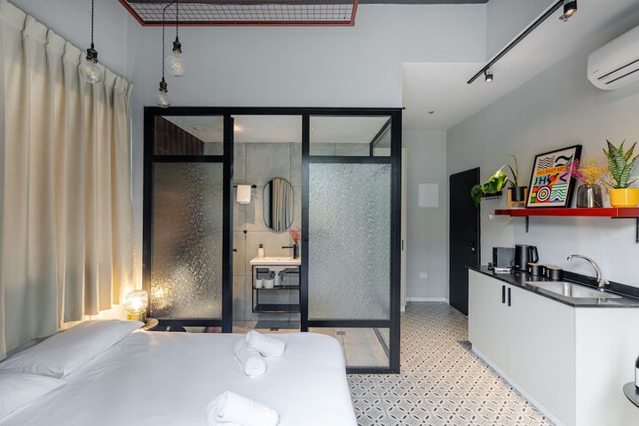 Room 27 of 57
