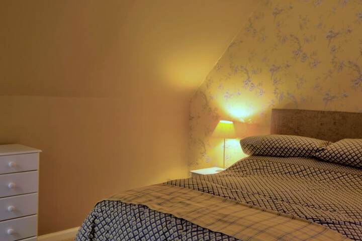 Room 5 of 32