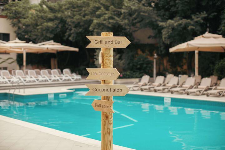 Pool 73 of 129