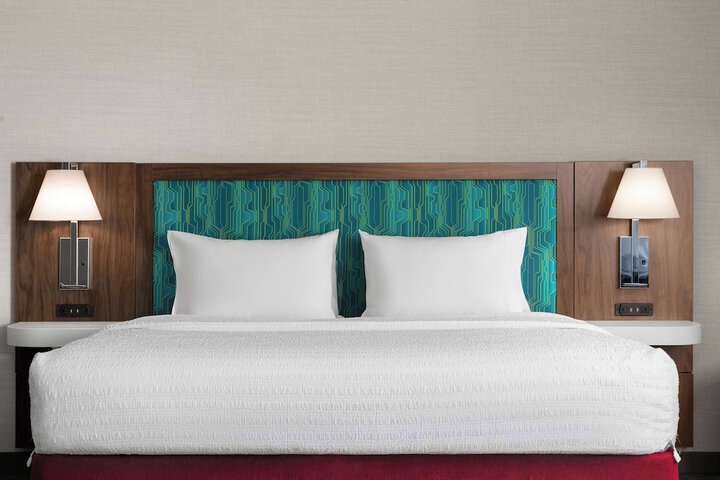 1 King Bed (18 of 22)