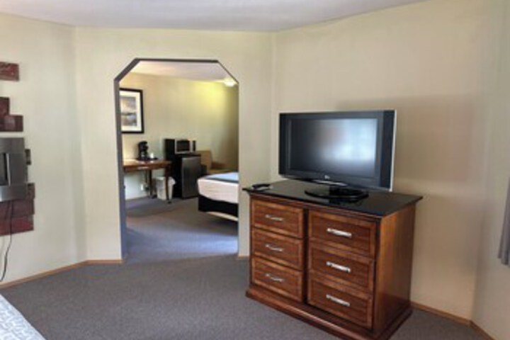 Room 127 of 390