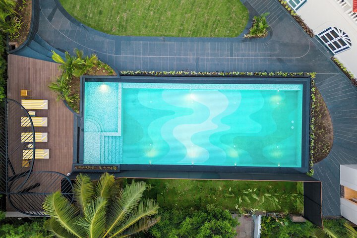 Pool 62 of 69