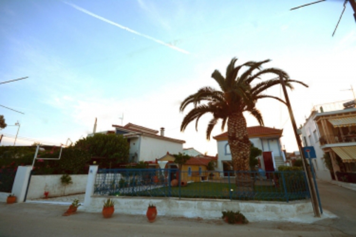 SUNRISE HOUSE