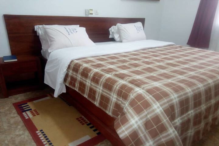 Room 3 of 12
