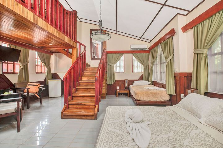 Room 5 of 74