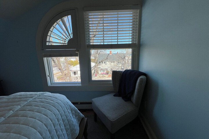 Room 84 of 297