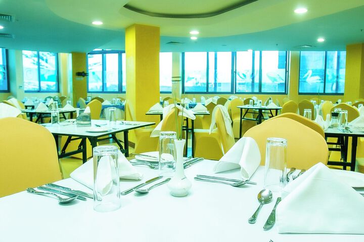 Dining 65 of 91