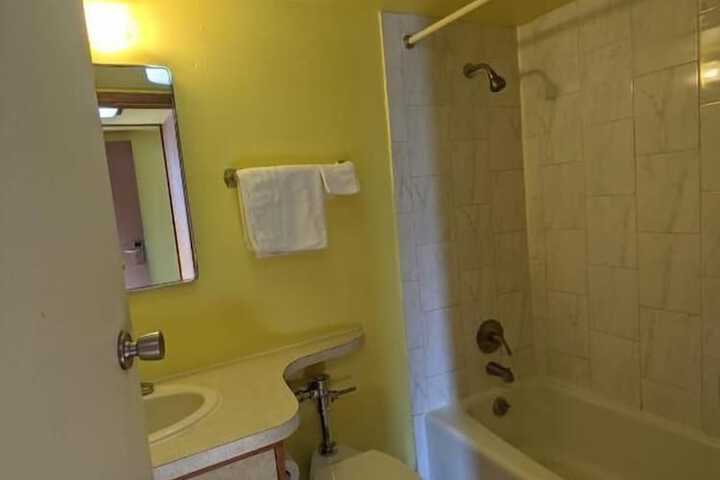 Room 14 of 14