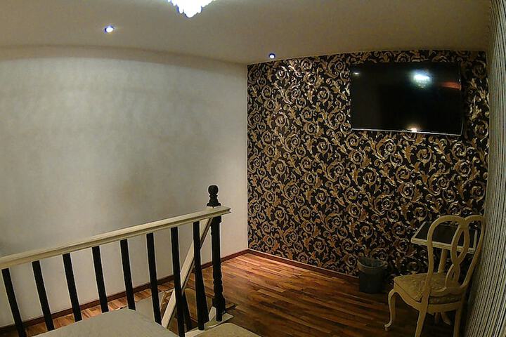 Room 80 of 152