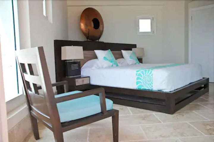 Room 5 of 34