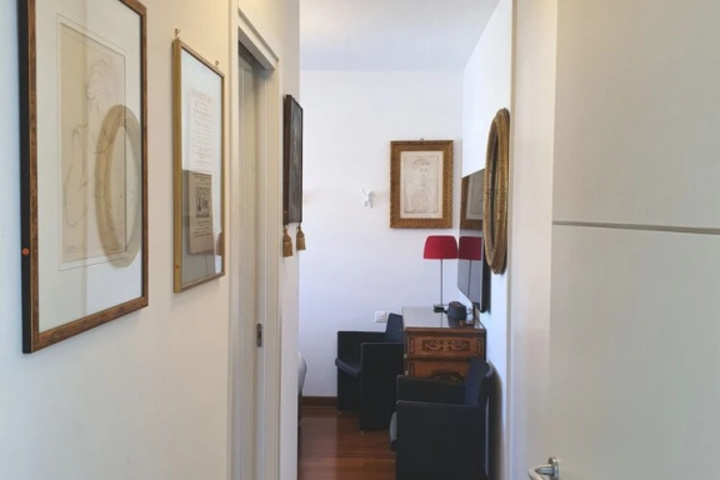 Room 16 of 22