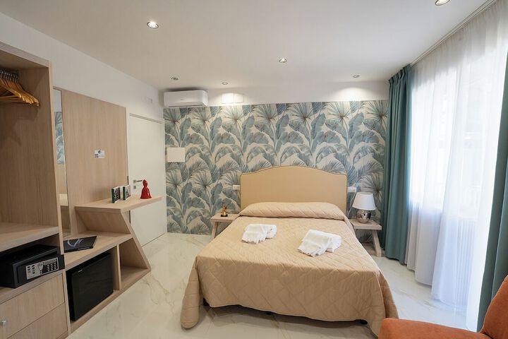 Room 10 of 309