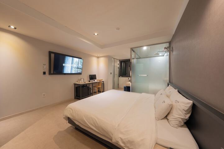 Room 14 of 54