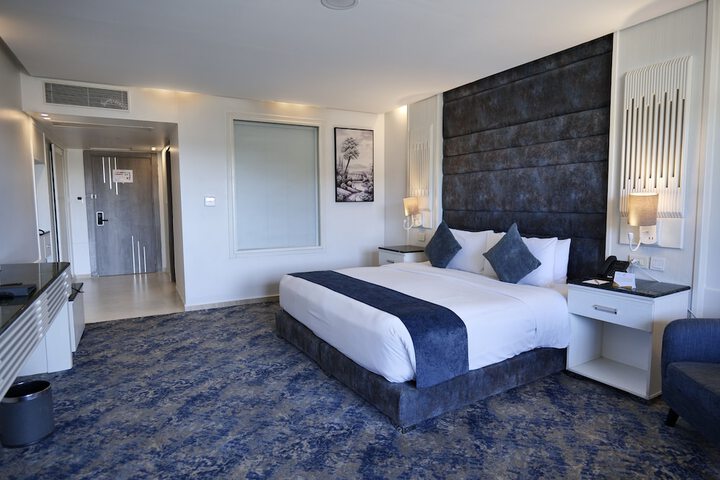 Room 17 of 58